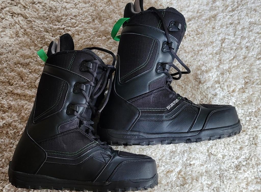 Chaussure de snowboard Burton Invader, Enlèvement