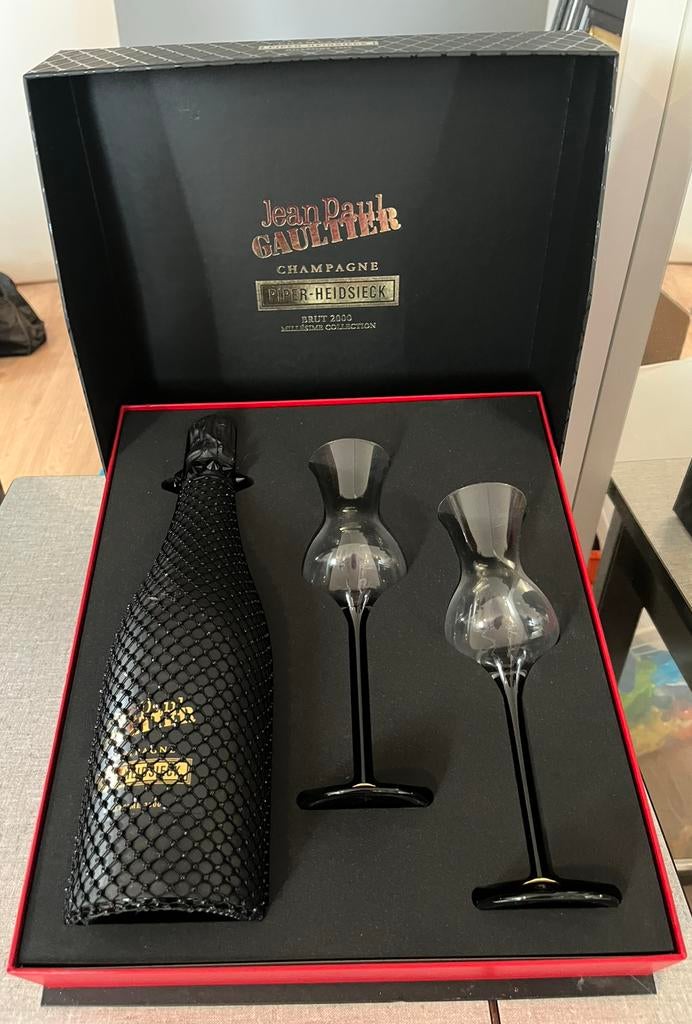 Piper-Heidsieck Black Cancan Jean Paul Gaultier 2000, Neuf, Pleine, Champagne, Enlèvement