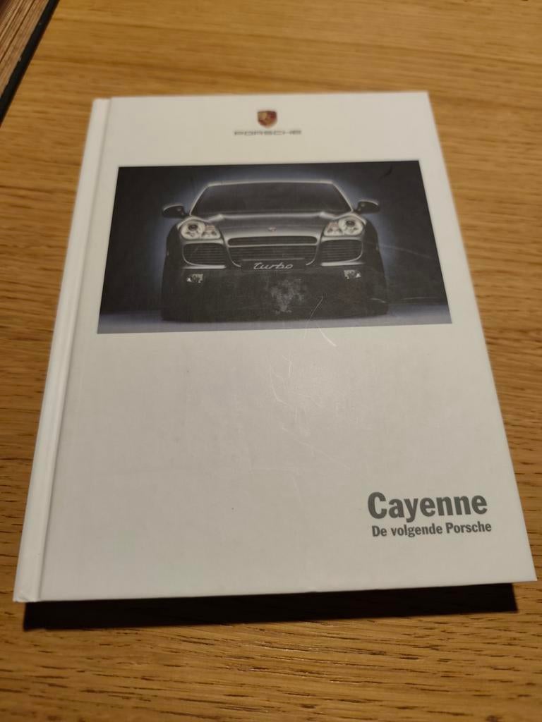 Objet de collection : Porsche Cayenne. Vers 2003., Livres, Enlèvement ou Envoi