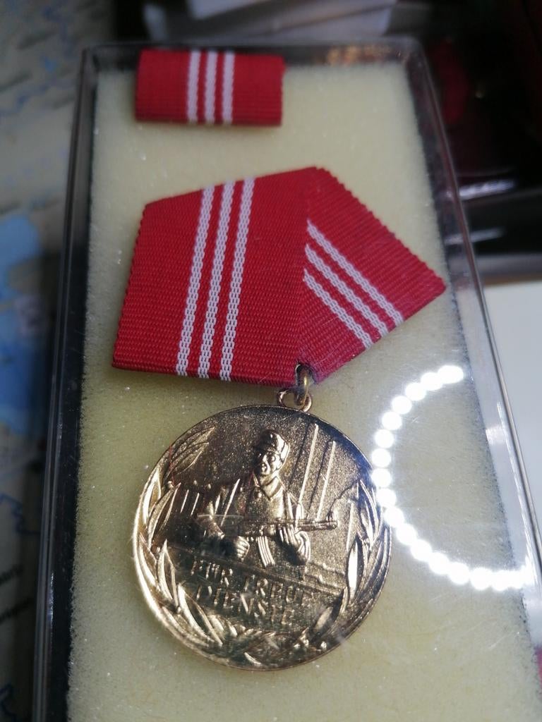 Nva-medaille, Ophalen of Verzenden