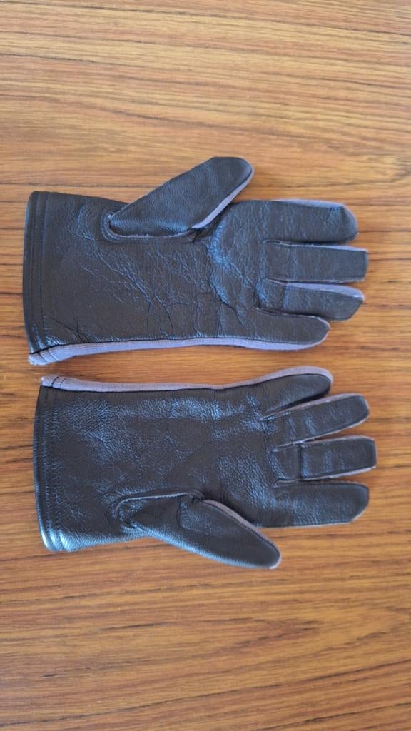 Militaria handschoenen Luchtmacht maat 8 jaar 1987, Ophalen of Verzenden, Luchtmacht, Kleding of Schoenen