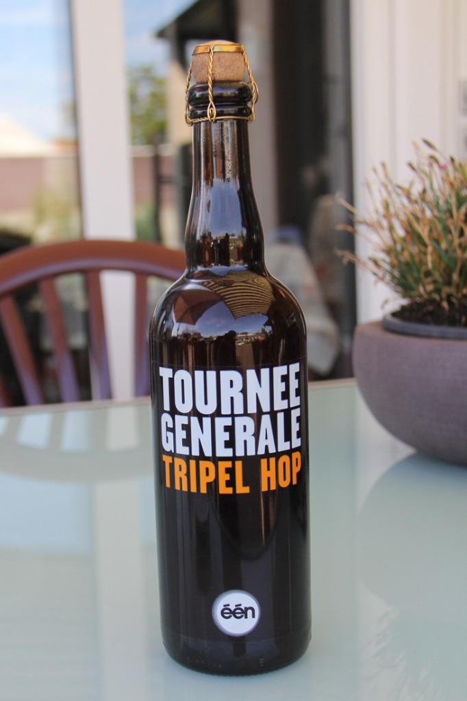 ongeopende fles bier "Tournee general, Collections, Enlèvement