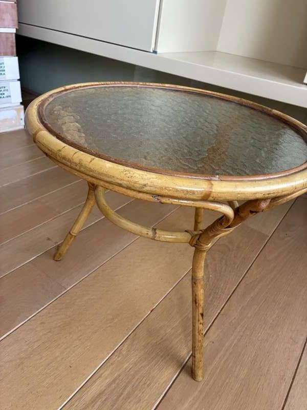 Vintage Rotan bijzettafel, Ophalen