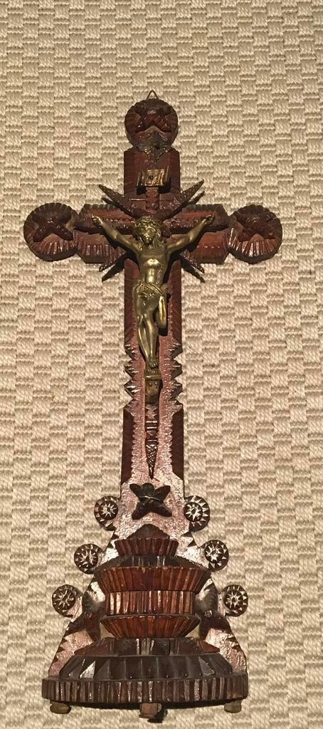 Tramp art Crucifix, Ophalen