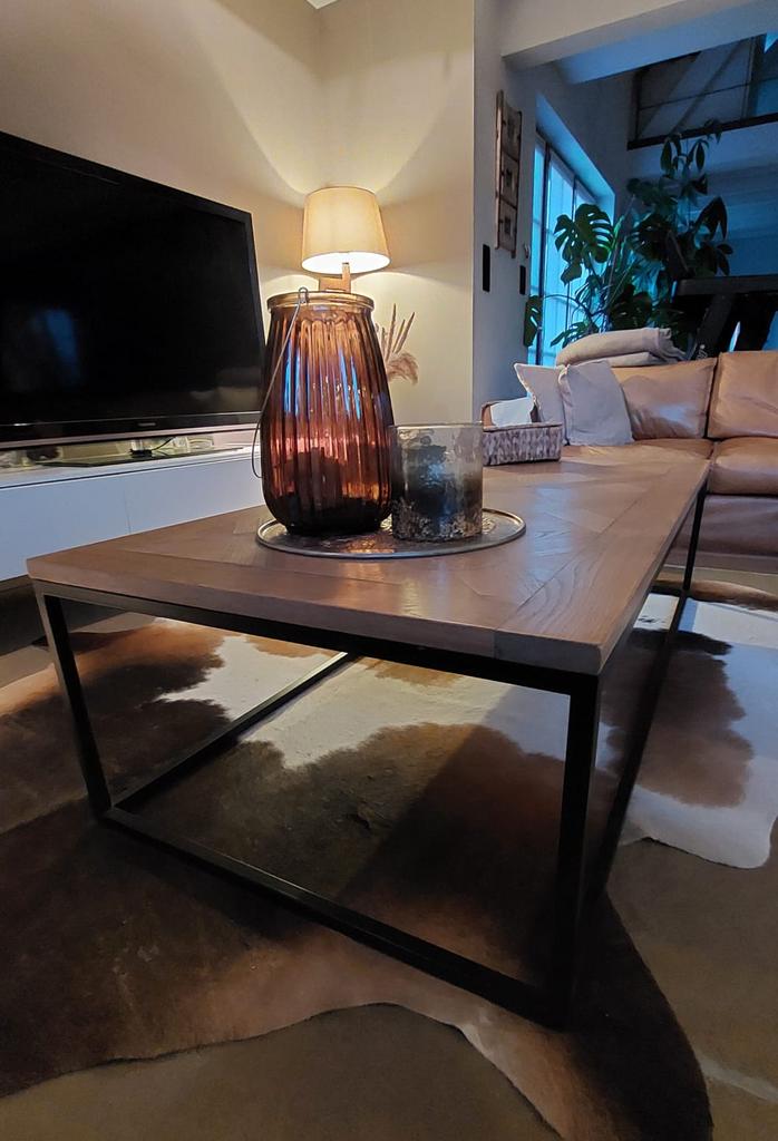 table basse en chêne avec structure en métal noir, 100 à 150 cm, Landelijk modern, Moins de 50 cm, Comme neuf