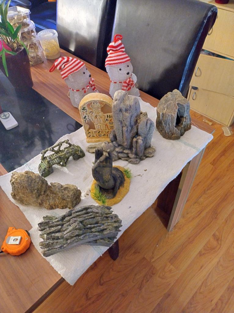 décors aquarium a vendre, Enlèvement, Utilisé