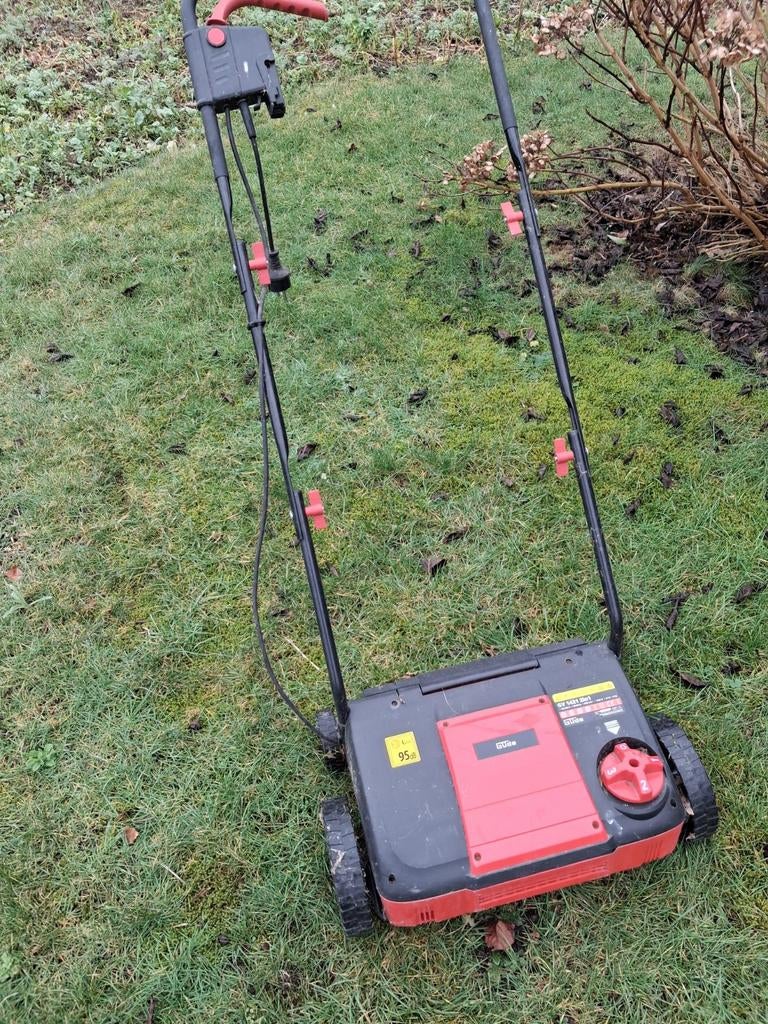 Elektrische verticuteermachine, Ophalen