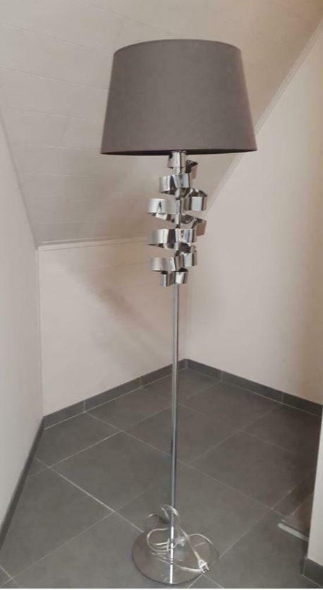 2 stuks Staande Designlamp en tafel Designlamp, Ophalen, Zo goed als nieuw, Metaal, Modern