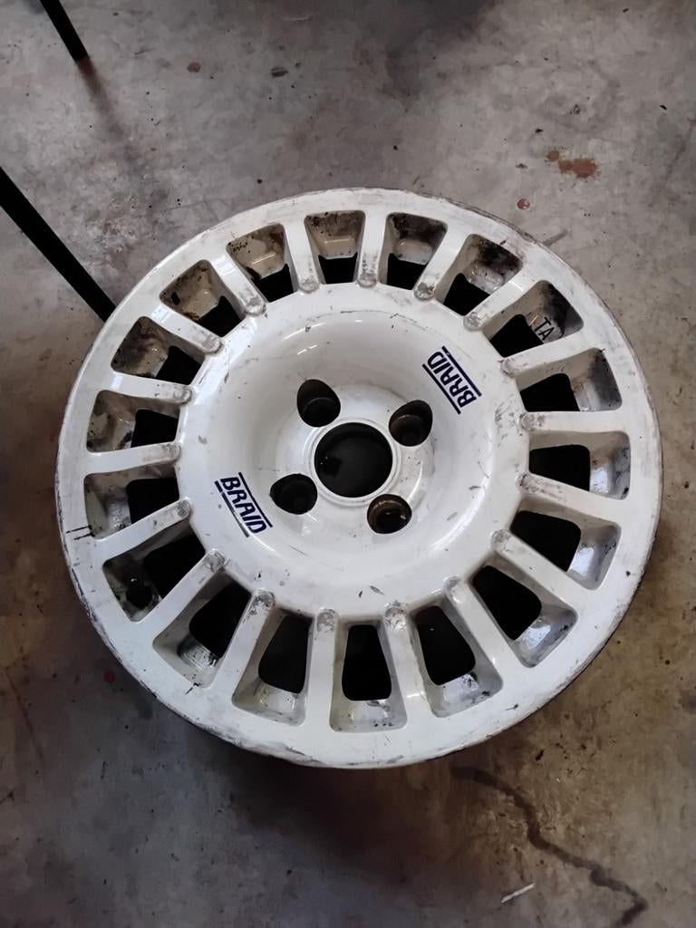 5 jantes BRAID renforcées ACROPOLIS 6,5 x 15 ET 25, Enlèvement