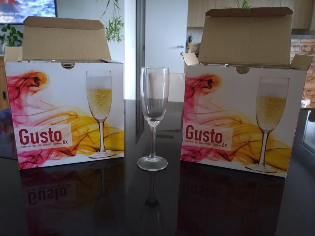 Champagne, Cava glazen, Verzamelen, Glas en Drinkglazen, Ophalen of Verzenden, Zo goed als nieuw