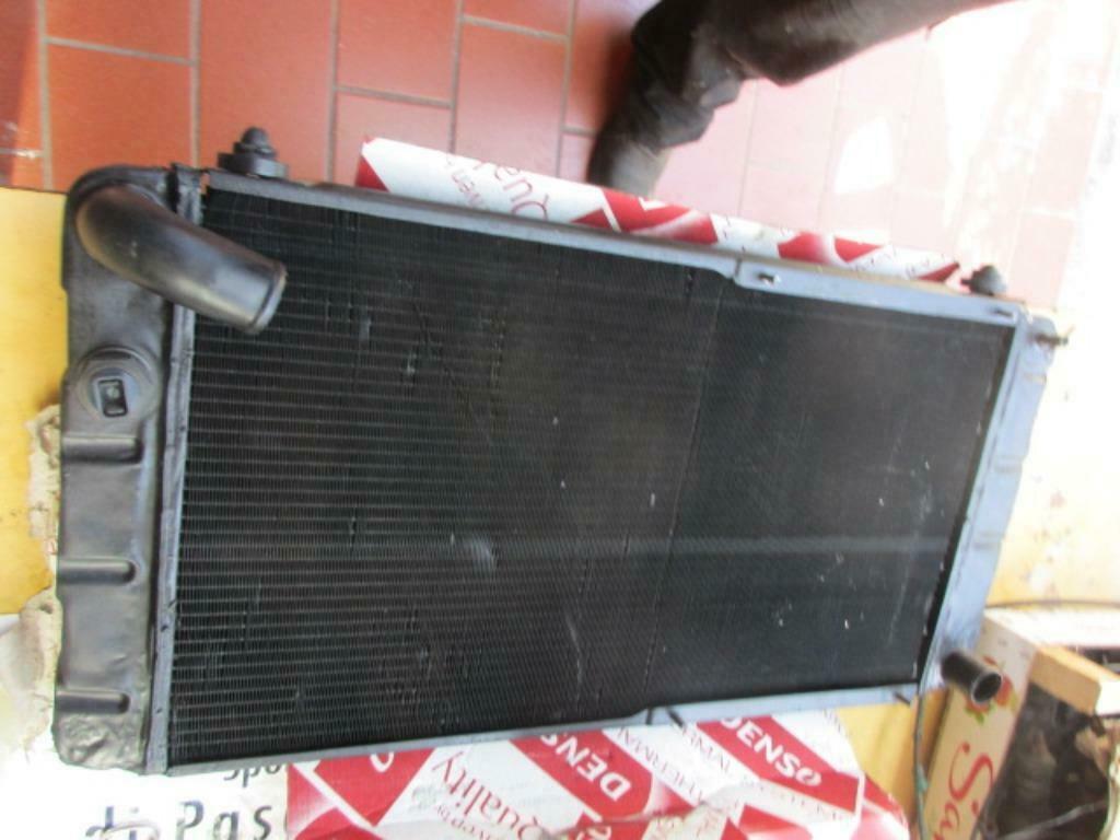 Radiateur à eau pour Fiat Dino 2000 Coupè, Autos : Pièces & Accessoires, Moteurs & Accessoires, Fiat, Révisé, Enlèvement ou Envoi