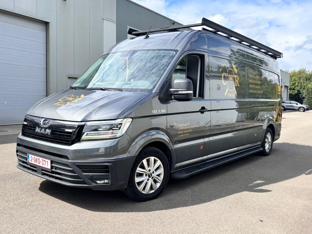 MAN TGE 3.180 | Fourgonnette puissante et fiable, Autos, Camionnettes & Utilitaires, Argent ou Gris, Achat, Euro 6, 3 places