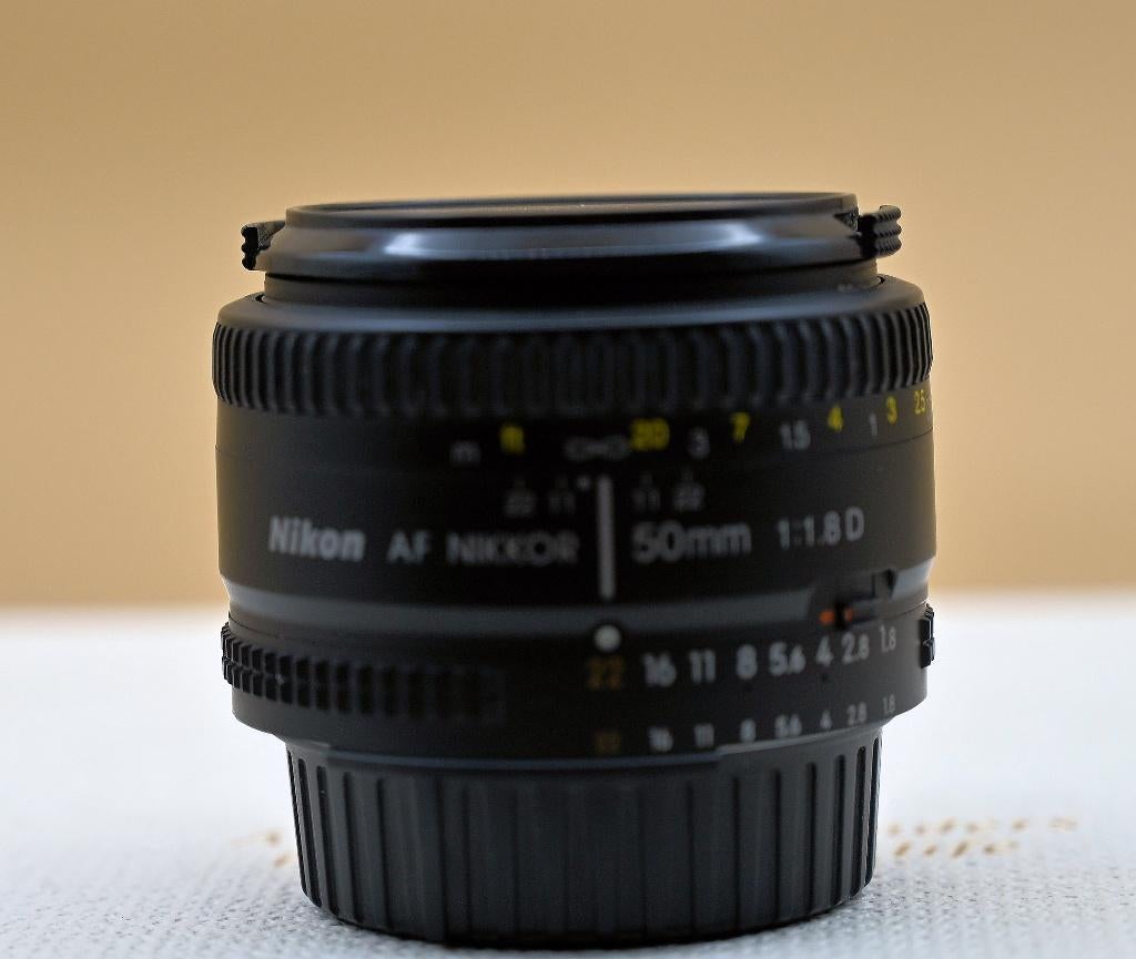 Nikon 50mm 1.8 AF D, TV, Hi-fi & Vidéo, Appareils photo analogiques, Enlèvement ou Envoi, Comme neuf, Nikon