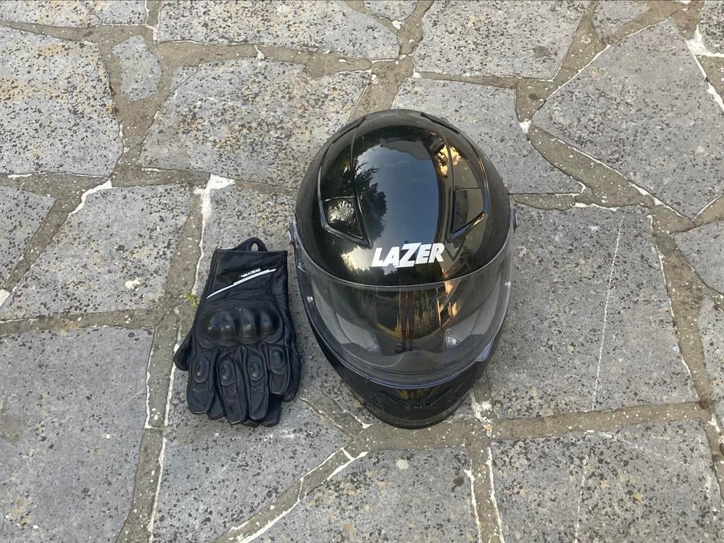 Casque de moto Lazer + Gants en CUIR Richa, Vélos & Vélomoteurs, Enlèvement, Comme neuf