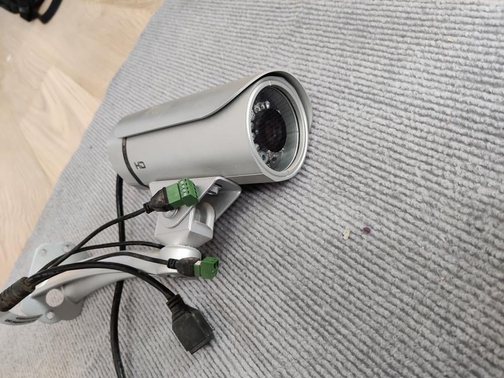 Caméra de surveillance PoE HD extérieure D-Link DCS-7110, Enlèvement, Utilisé, Caméra extérieure