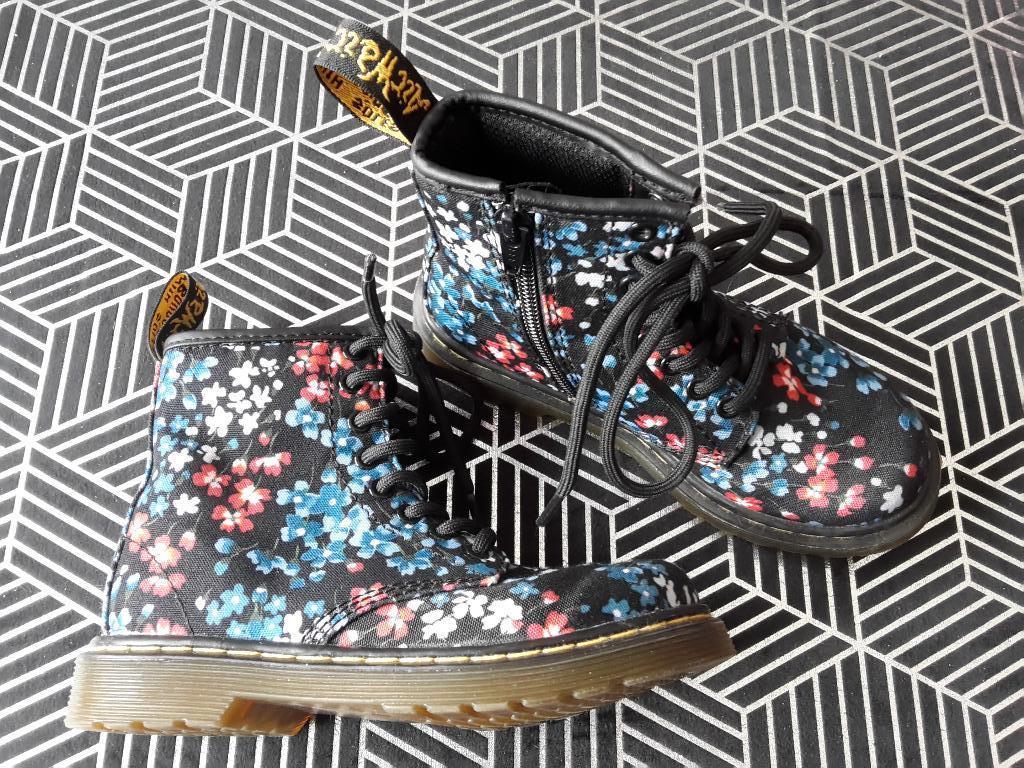 Nieuwe Dr. Martens veterlaarsjes met bloemen, maat 28, kids, Kinderen en Baby's, Dr. Martens, Meisje, Nieuw, Ophalen of Verzenden