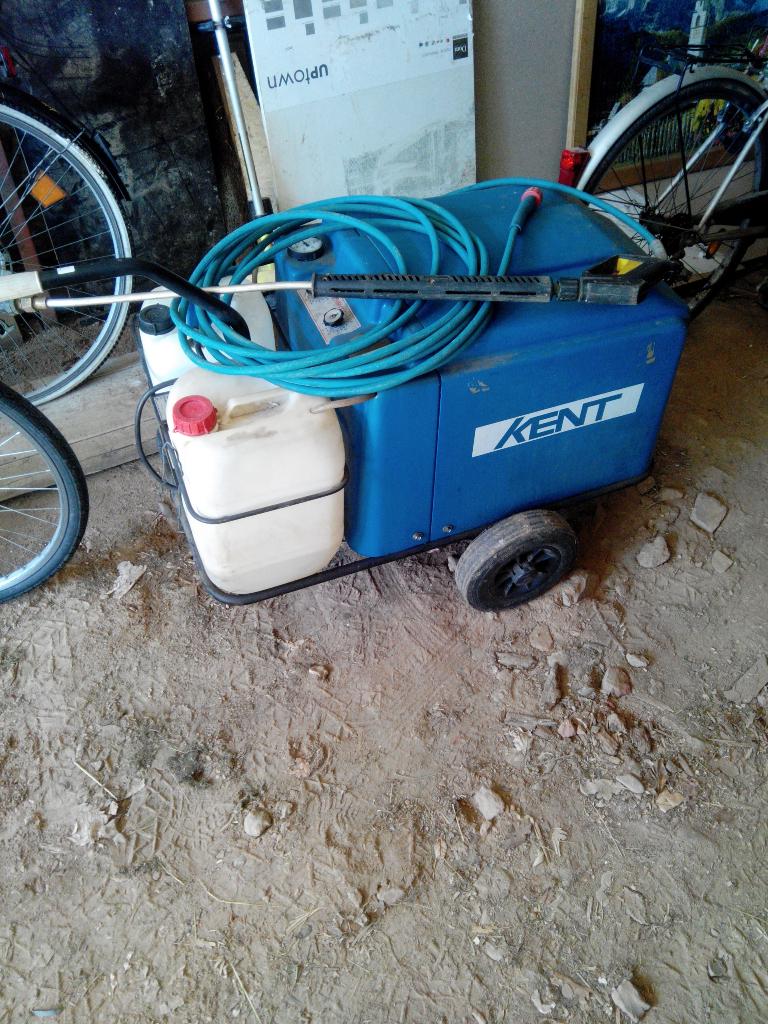 nettoyeur haute pression, Enlèvement, Utilisé, Électrique
