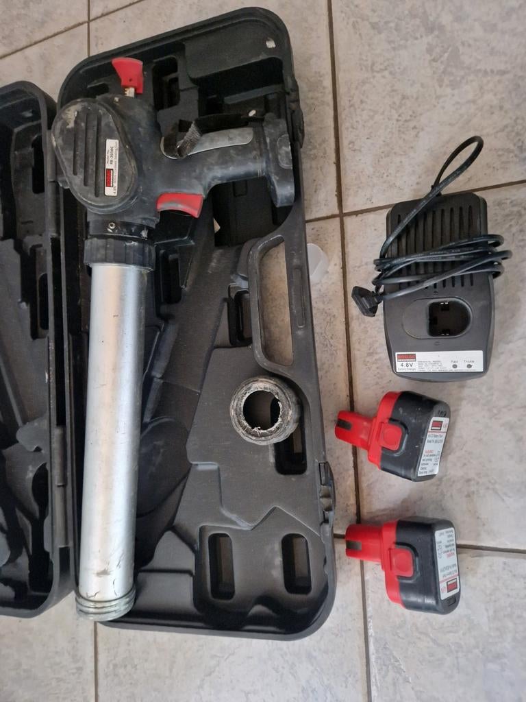Sileconespuit op batterij, Ophalen, Gebruikt