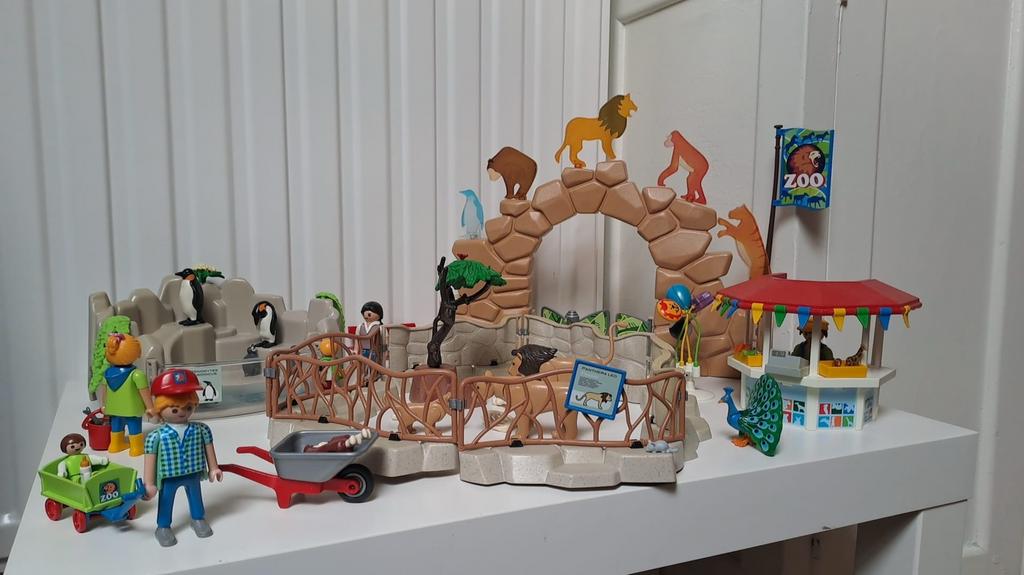 Playmobil Zoo met veel uitbreidingen, Kinderen en Baby's, Speelgoed | Playmobil, Ophalen of Verzenden, Zo goed als nieuw