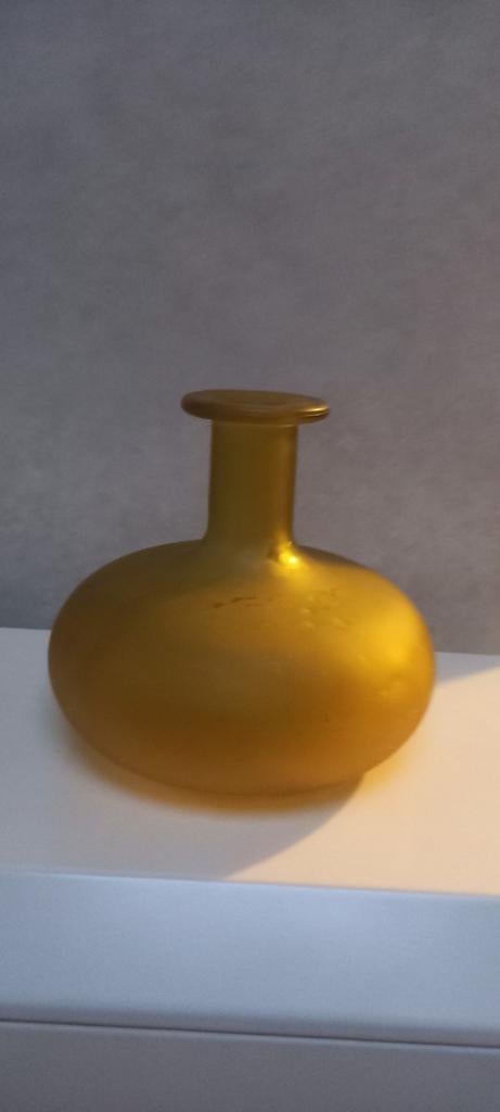 Vintage vaas 16cmH, Huis en Inrichting, Woonaccessoires | Vazen, Gebruikt, Geel, Ophalen of Verzenden, Glas