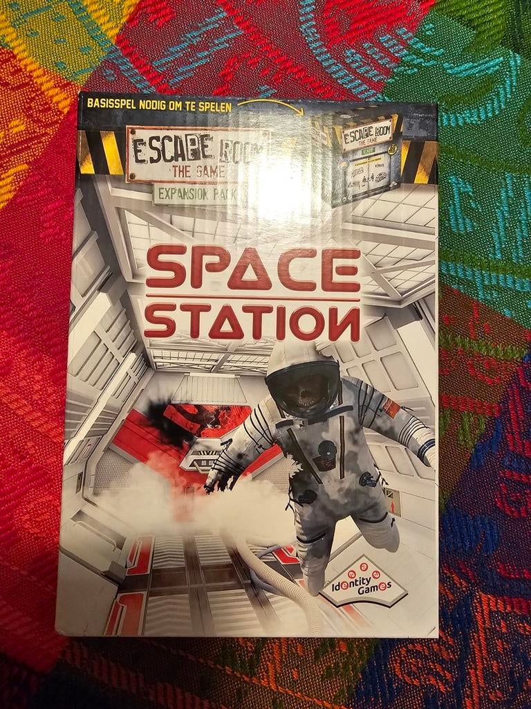 Escape room space station, Ophalen of Verzenden, Zo goed als nieuw