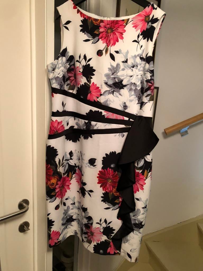 Joseph Ribkoff, bloemmotief . Nu 40 Euro ‼️, Kleding | Dames, Overige kleuren, Maat 42/44 (L), Ophalen of Verzenden, Zo goed als nieuw