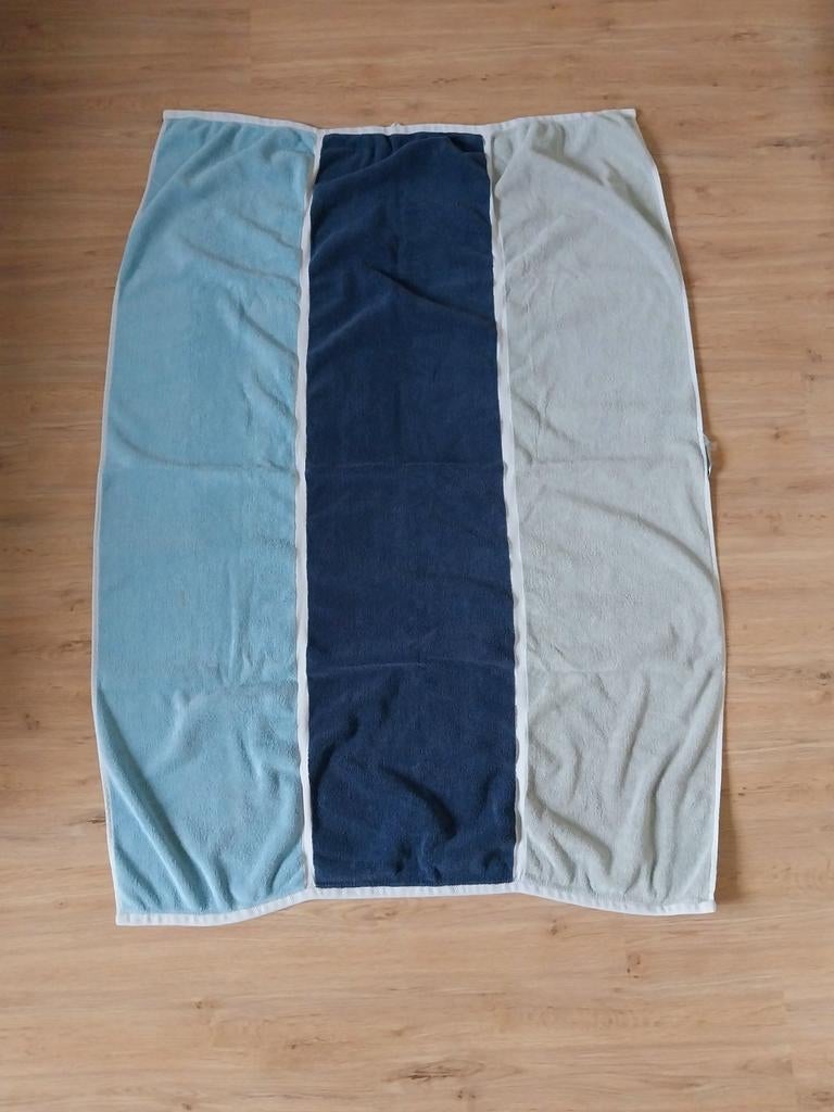 Grote badhanddoek van Ikea, Ophalen of Verzenden, Zo goed als nieuw