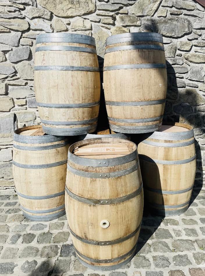 Houten vaten van 225 liter (eikenhout). Uitstekende conditie, Tuin en Terras, Houtskoolbarbecues, Zo goed als nieuw, Ophalen of Verzenden