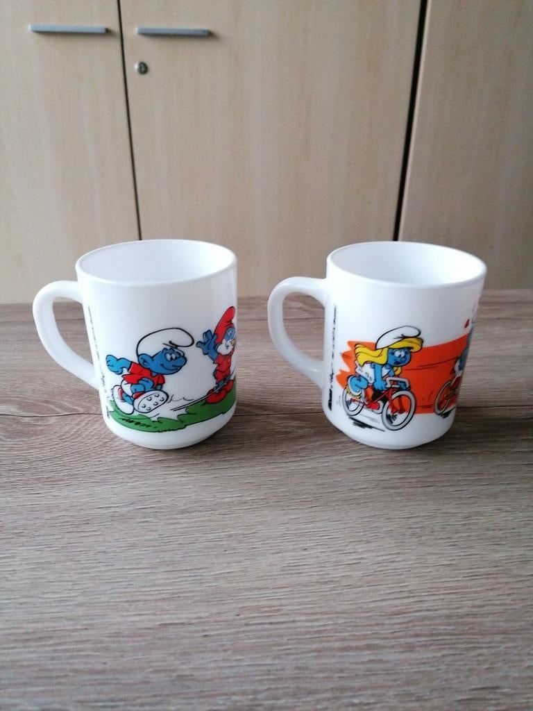 Tassen Smurfen (Dixan) enkel linkse nog te koop, Ophalen, Smurfen, Zo goed als nieuw