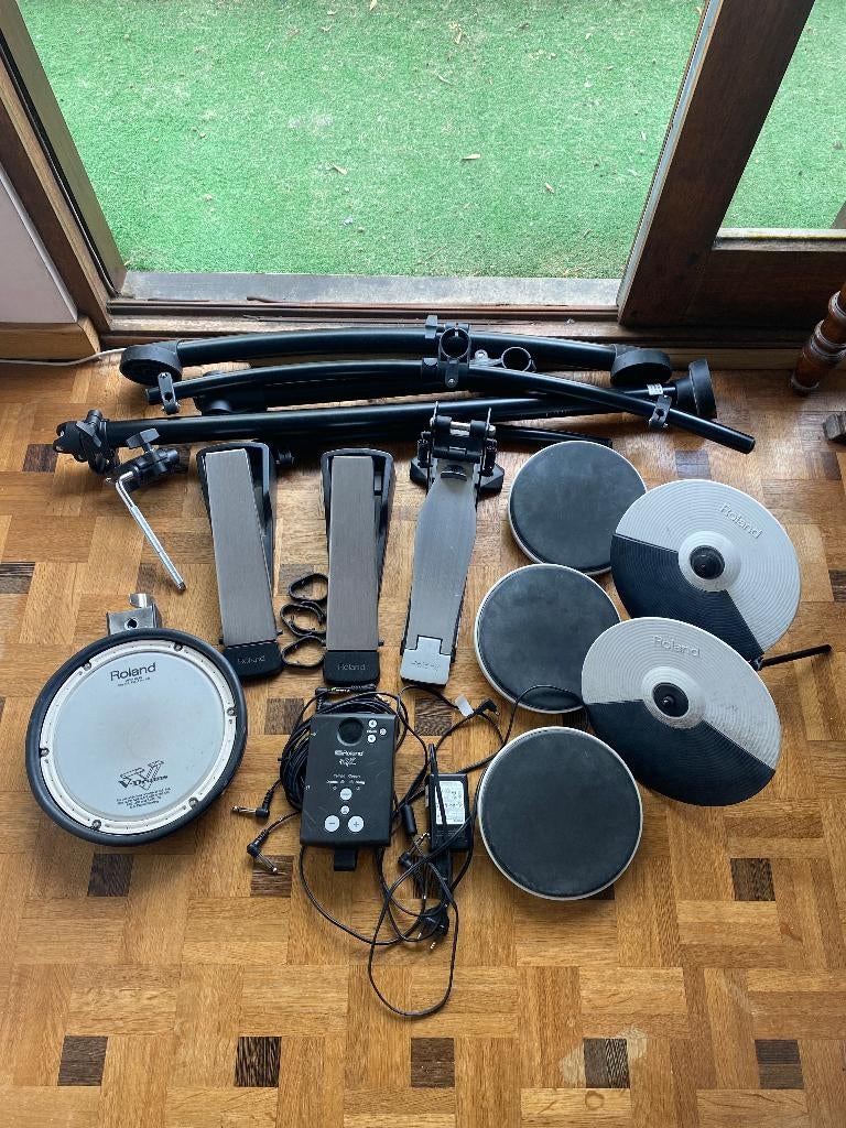 Batterie V-Drums Roland PIECES DETACHEES, Enlèvement, Utilisé, Roland