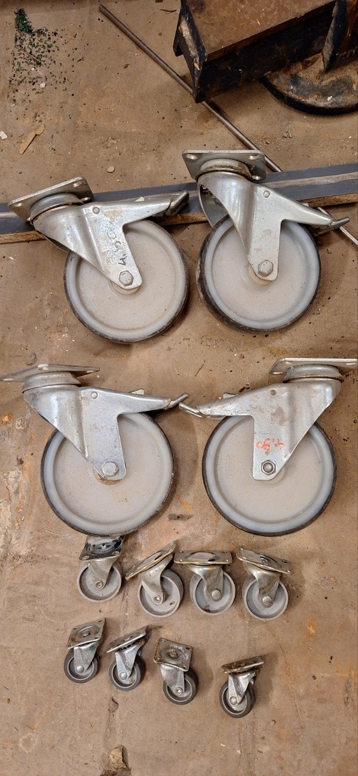 3 x 4 zwenkwielen, Doe-het-zelf en Bouw, Zwenkwielen, Ophalen of Verzenden