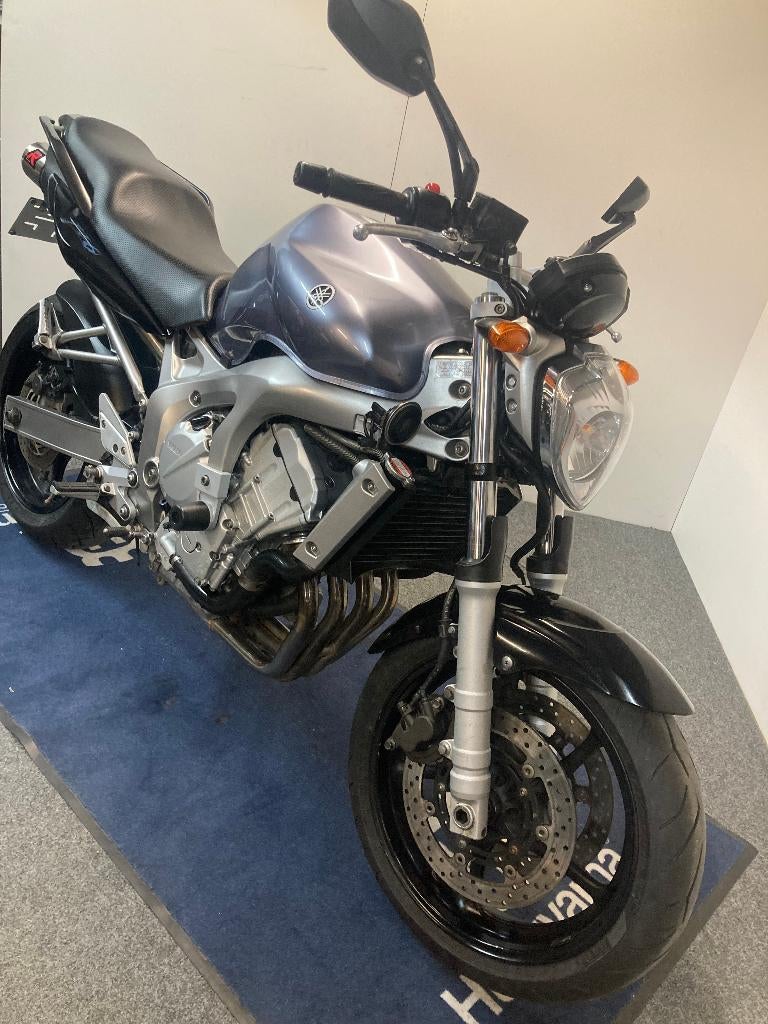 YAMAHA FZ 6 MY'07 réf. LS 3308, Motos, Entreprise, Plus de 35 kW, 4 cylindres, Naked bike