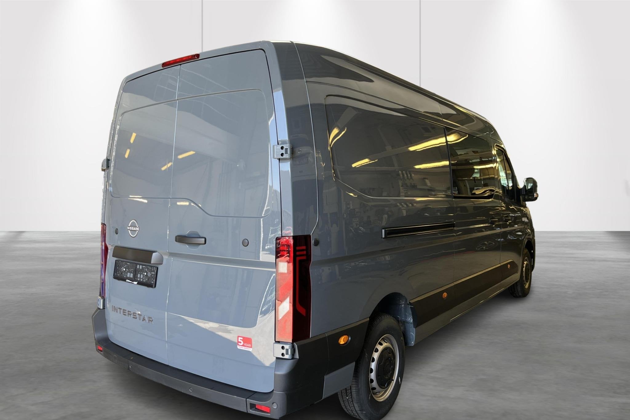 Nissan Interstar L3H2 3.5T 2,0 dCi 150 N-Connecta double cab, Autos, Neuf, Argent ou Gris, https://public.car-pass.be/vhr/ec78b396-2a5b-4e67-a52e-27e078debf17