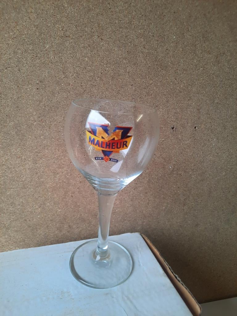 Malheur bierglazen, Verzamelen, Ophalen