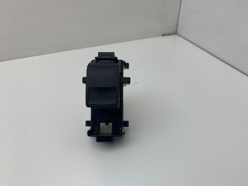 RAAMSCHAKELAAR Toyota Yaris III (P13) (01-2010/09-2020), Gebruikt, Toyota