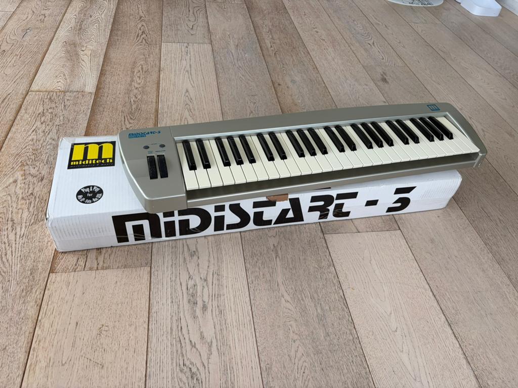 Midi-toetsenbord om weg te geven, Muziek en Instrumenten, Midi-apparatuur, Ophalen, Gebruikt