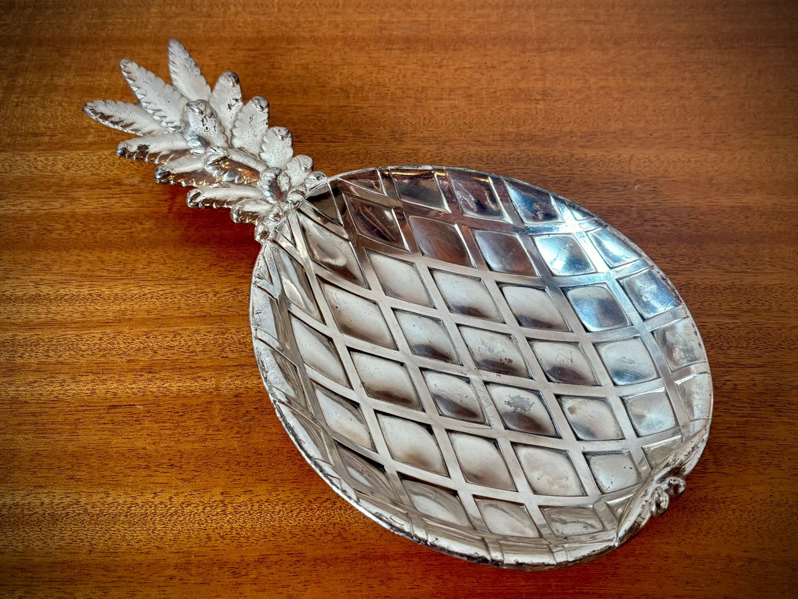 verzilverd ananas serveerschaaltje, Handtassen en Accessoires, Broches, Zo goed als nieuw, Koper, Ophalen