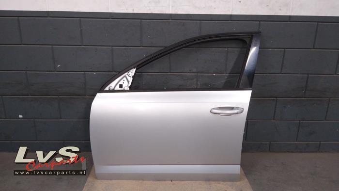 Portière 4portes avant gauche d'un Skoda Octavia (LA7W), -, 3 mois de garantie, Utilisé, Skoda