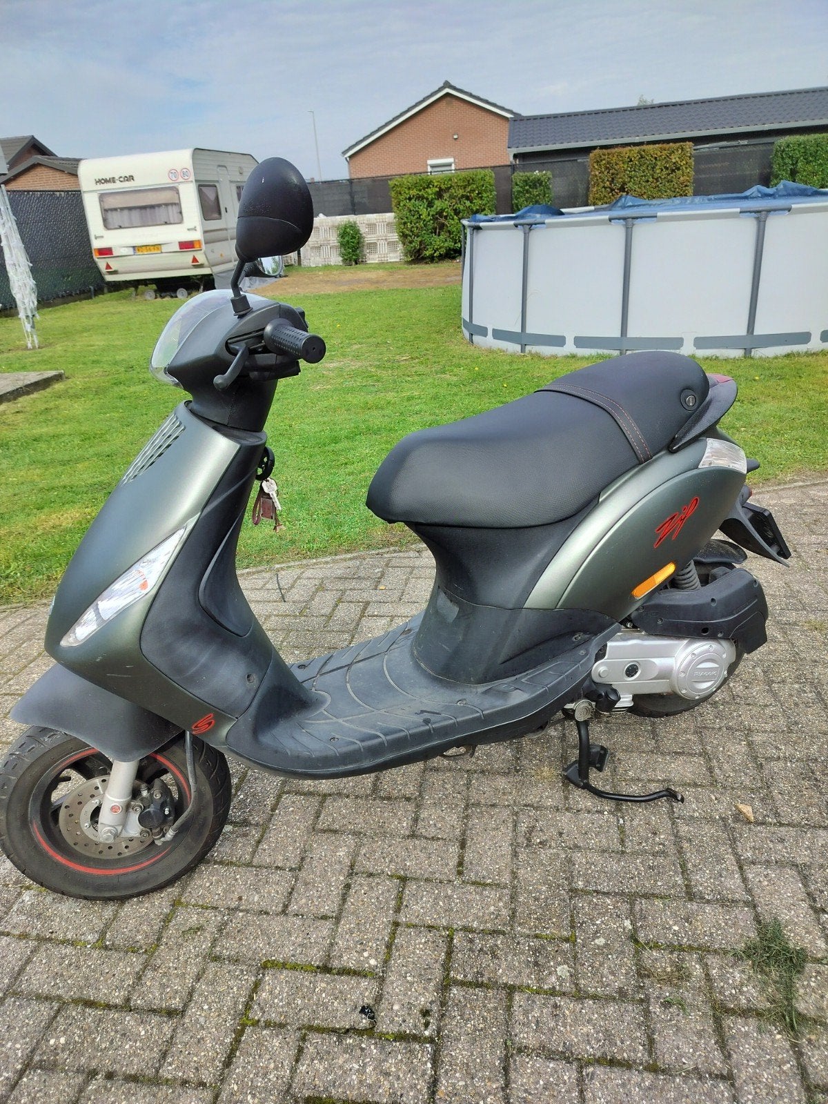 piaggo zip A klasse met papieren, Vélos & Vélomoteurs, Enlèvement, Comme neuf, Classe A (25 km/h), Zip