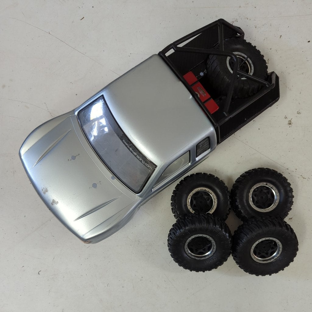 Originele Axial SCX10 Honcho kap met wielen (313mm, crawler), Hobby en Vrije tijd, Modelbouw | Radiografisch | Auto's, Gebruikt