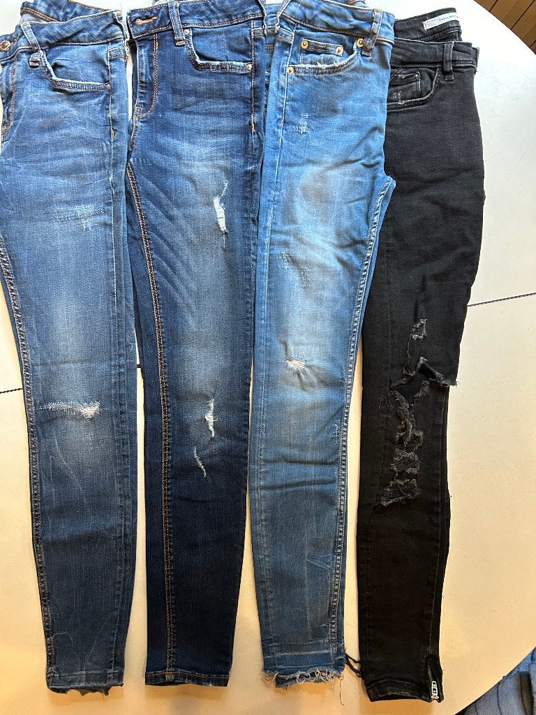 JEANS met GATEN - ZARA - maat 34/36 - 4 broeken voor 10€, Ophalen of Verzenden