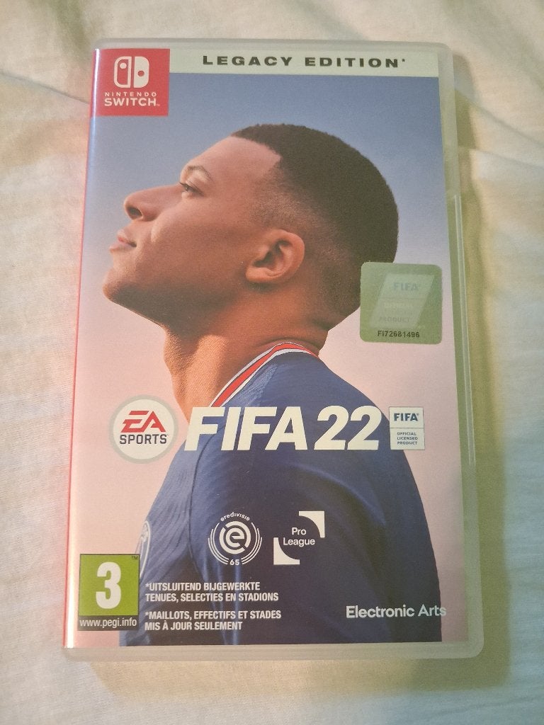 Édition Legacy de FIFA 22, Consoles de jeu & Jeux vidéo, 2 joueurs, Enlèvement, Utilisé, À partir de 3 ans