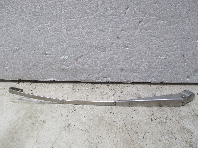 BRAS ESSUIE-GLACE AVANT DROIT Mercedes-Benz / 8 (W115), Mercedes-Benz, Utilisé, Dialog.mb@mercedes-benz.com, Mercedes-Benz AG