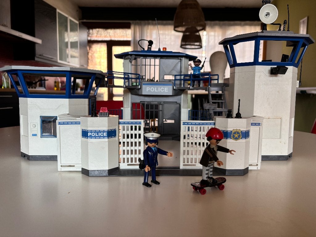 Playmobil 6919 Politiebureau met gevangenis, Kinderen en Baby's, Speelgoed | Playmobil, Ophalen, Gebruikt, City action