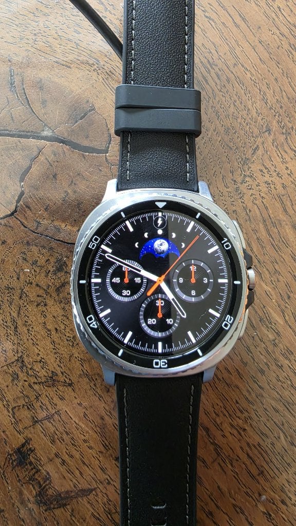 Galaxy Watch8 Classic LTE, Neuf, Étanche, Avancer d'un pas, Enlèvement