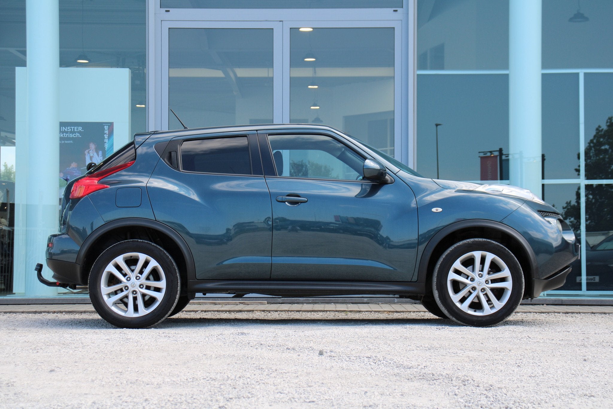 Nissan Juke 1.6 VISIA 117PK *CAMERA*NAVI*AFN.TREKHAAK*, Voorwielaandrijving, Euro 5, Stof, Zwart