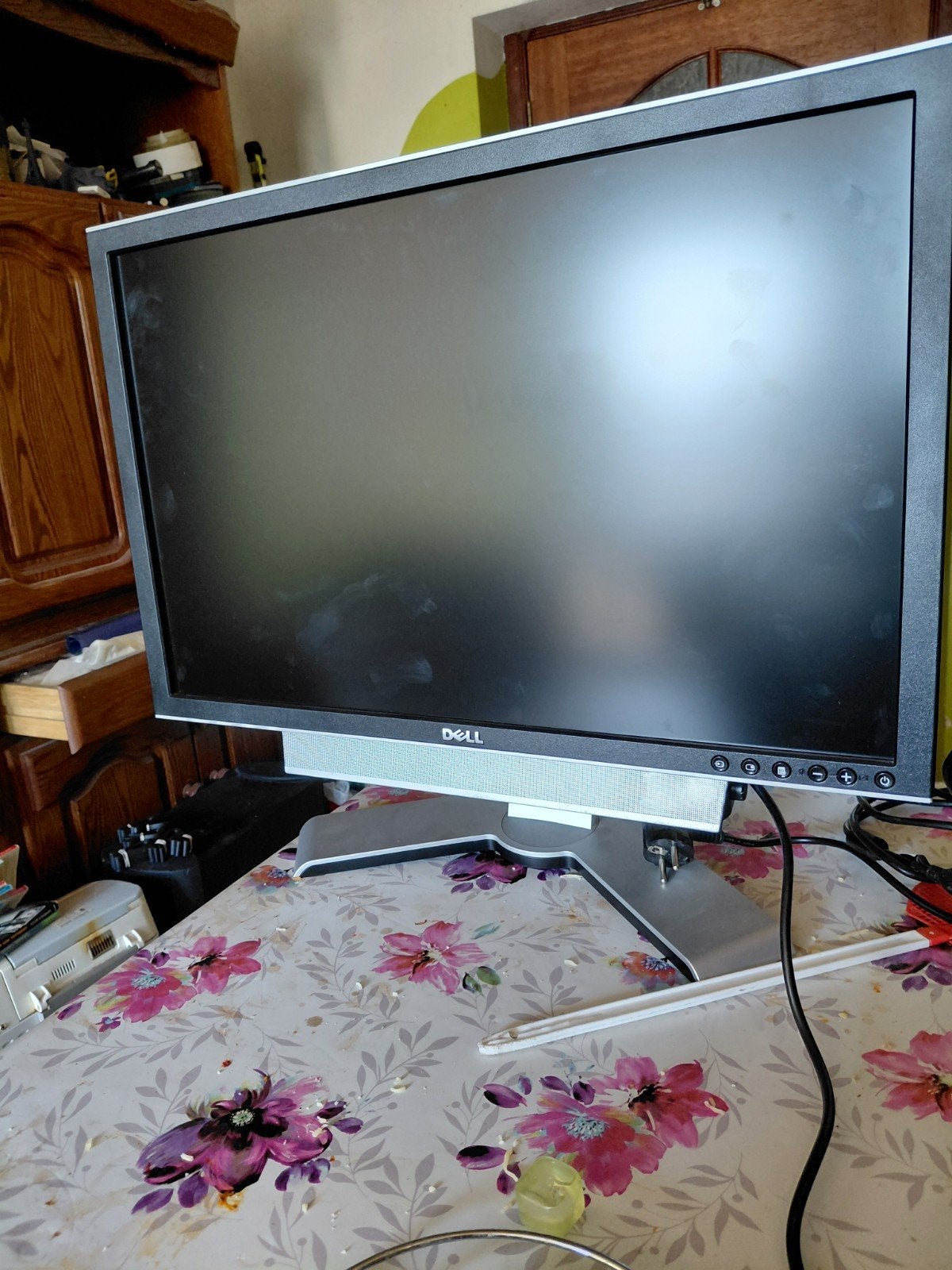 Moniteur Dell, 1 à 2 ms, Full HD, Inclinable, Enlèvement