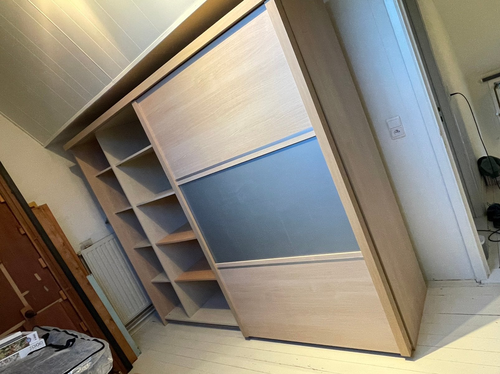 !Kast is weg! - GRATIS Kleerkast TE GEEF, Huis en Inrichting, Ophalen, Met deur(en), Gebruikt, 200 cm of meer