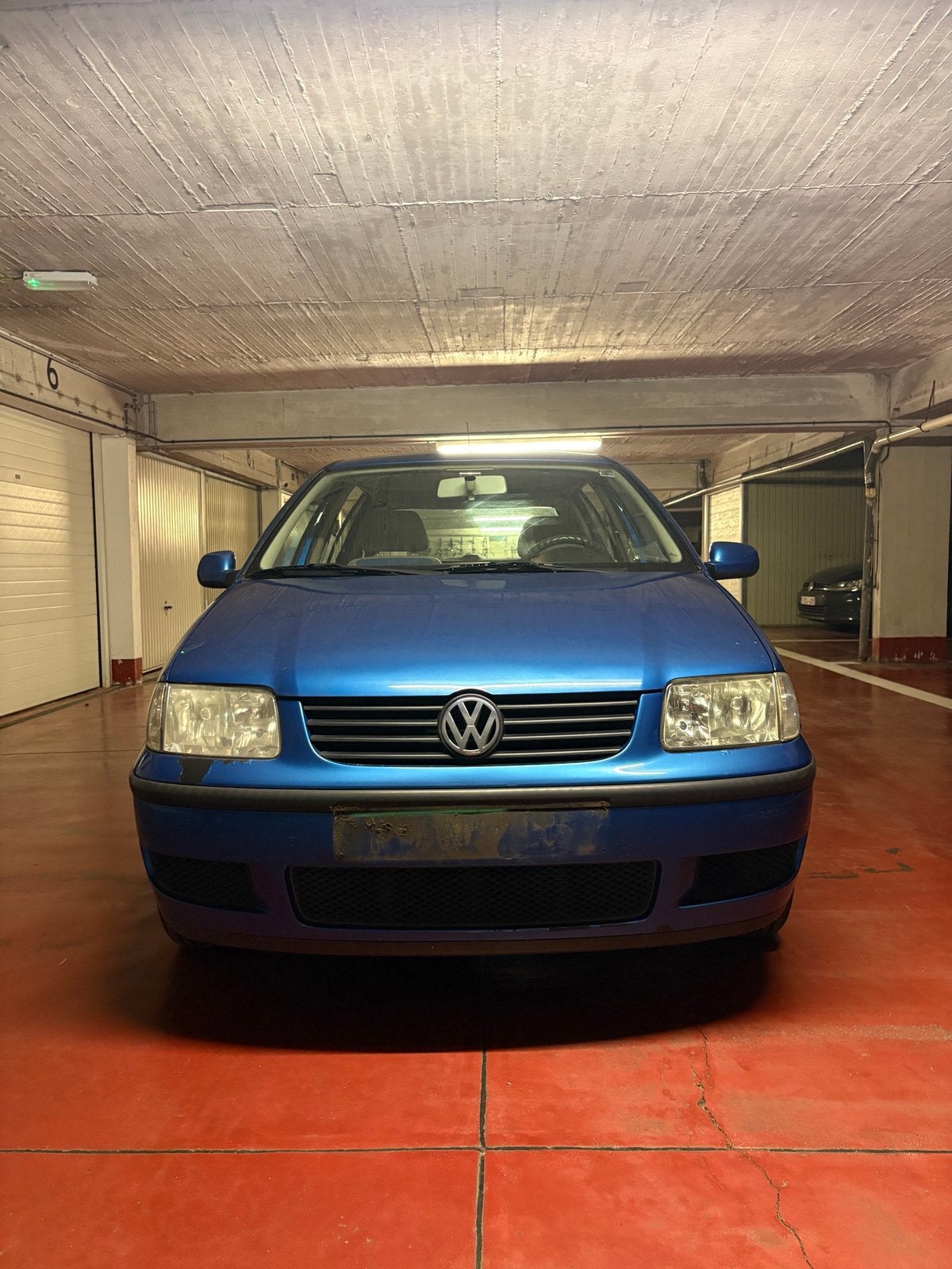 VOLKSWAGEN POLO 1.4 BENZINE, Enlèvement, Avant, Volkswagen