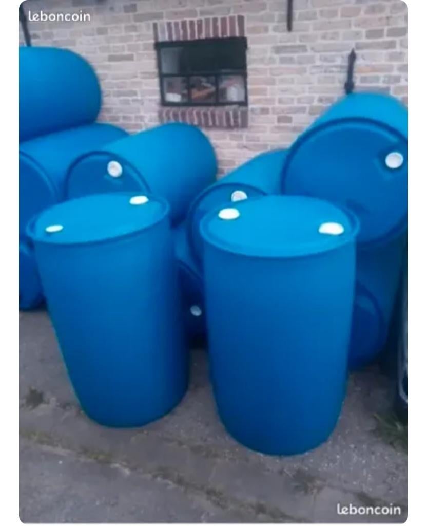 Tonnen 220 liter plastiek, 150 liter of meer, Ophalen, Zo goed als nieuw, Kunststof